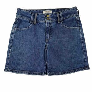 Levis Strauss Signature Bermuda Jean Shorts Size 6 Blue Denim Mid Rise
